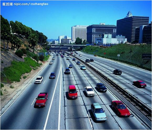 交通行業：智能交通未來發展趨勢分析