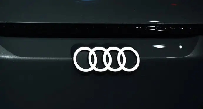 奧迪“翻車”劉德華“受傷”,折射出什么? 奧迪“翻車”劉德華“受傷”,折射出什么?