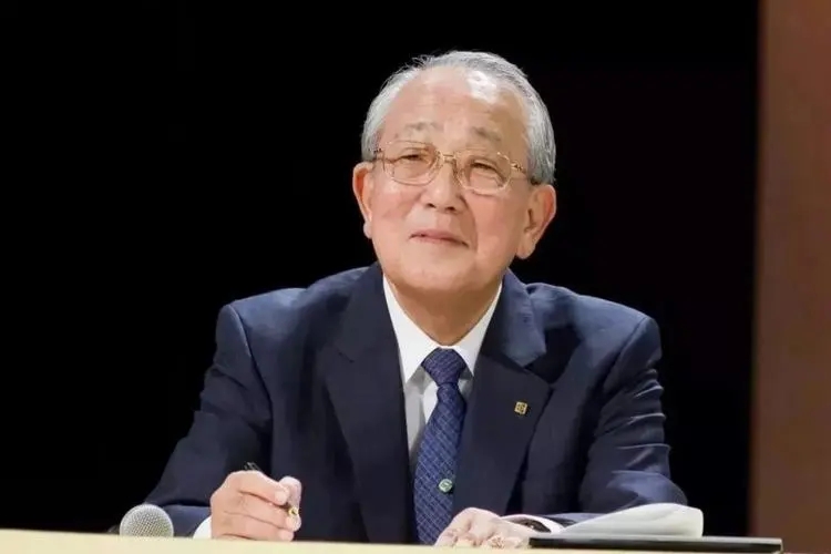 稻盛和夫的12條人生智慧,你值得重溫一遍! 稻盛和夫的12條人生智慧,你值得重溫一遍!